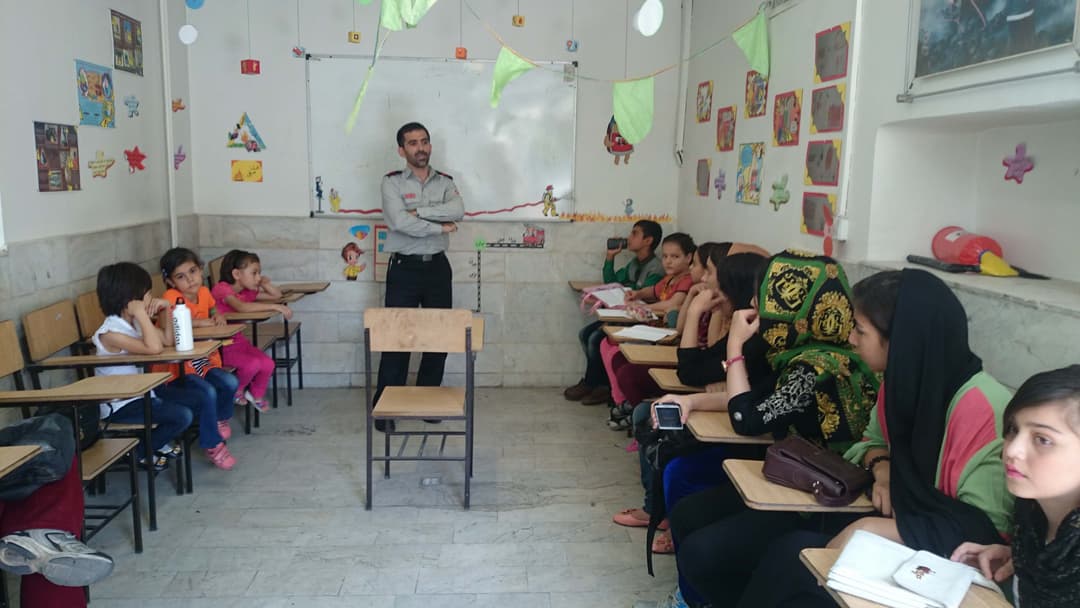بازدید گلدکیدزها از ایستگاه آتش نشانی